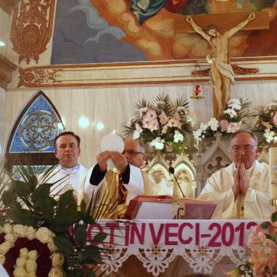 28 aprilie: Oituz: Cinci decenii de slujire preoţească