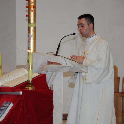 28 aprilie: Bacău "Sfântul Nicolae": Prima Sfântă Împărtăşanie