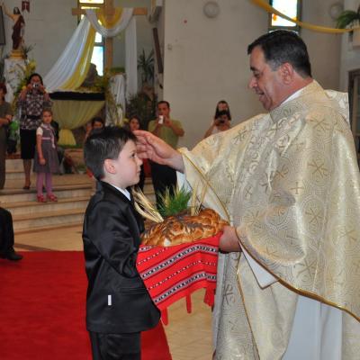 28 aprilie: Bacău "Sfântul Nicolae": Prima Sfântă Împărtăşanie