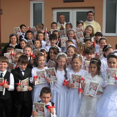 28 aprilie: Cleja "Sfântul Francisc de Assisi": Prima Sfânta Împartasanie