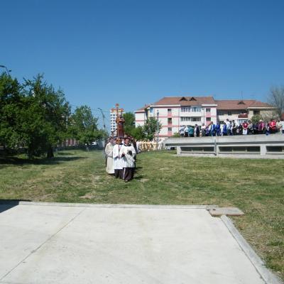 8 mai: Oneşti: Hramul sanctuarului "Fericitul Ieremia"