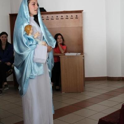 8-9 mai: Oneşti: Zilele Liceului Teologic "Fericitul Ieremia"