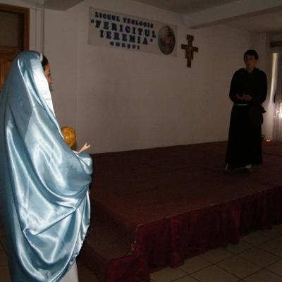 8-9 mai: Oneşti: Zilele Liceului Teologic "Fericitul Ieremia"