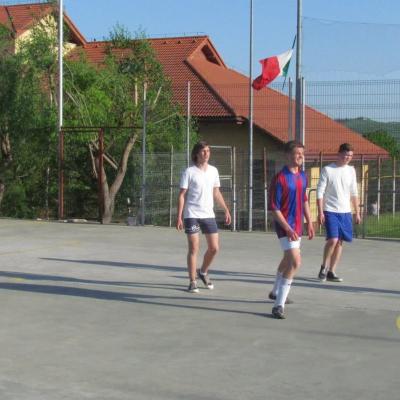 8 mai: Iaşi: Finala campionatului Cupa "Prietenia"