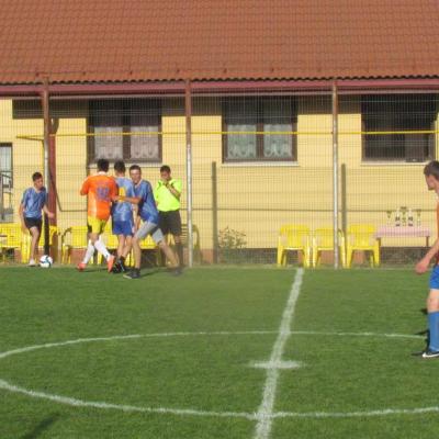 8 mai: Iaşi: Finala campionatului Cupa "Prietenia"