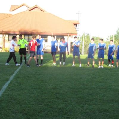 8 mai: Iaşi: Finala campionatului Cupa "Prietenia"