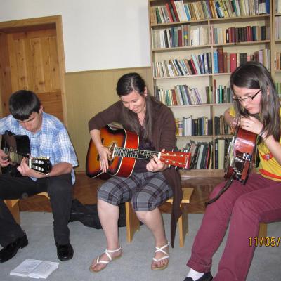 11-12 mai: Rădăuţi: Oră de rugăciune Taizé alături de tineri din Iaşi