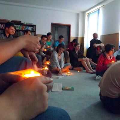 11-12 mai: Rădăuţi: Oră de rugăciune Taizé alături de tineri din Iaşi