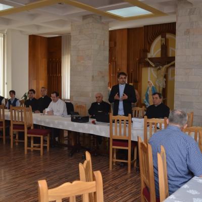 11 mai: Bacău: Simpozion pentru operatorii mass-media