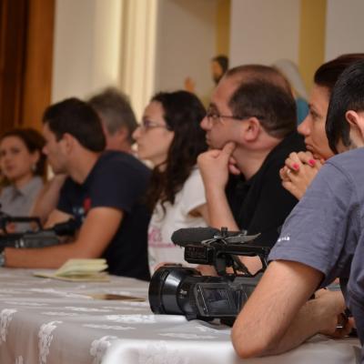 11 mai: Bacău: Simpozion pentru operatorii mass-media