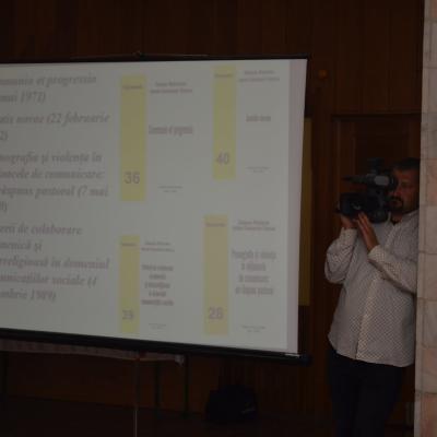11 mai: Bacău: Simpozion pentru operatorii mass-media