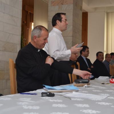 11 mai: Bacău: Simpozion pentru operatorii mass-media