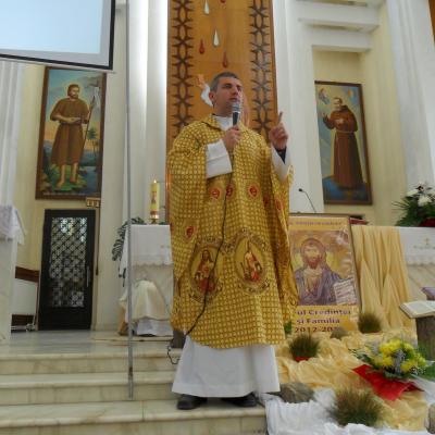 12 mai: Gioseni: Un dar pentru copiii din Kenya