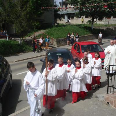 12 mai: Moineşti: Hramul Parohiei "Înălţarea Domnului"
