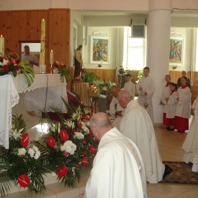 12 mai: Moineşti: Hramul Parohiei "Înălţarea Domnului"