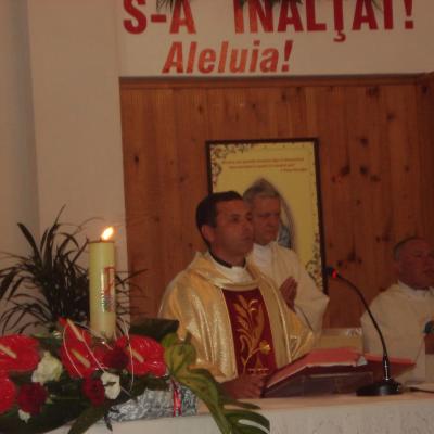 12 mai: Moineşti: Hramul Parohiei "Înălţarea Domnului"