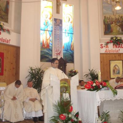 12 mai: Moineşti: Hramul Parohiei "Înălţarea Domnului"