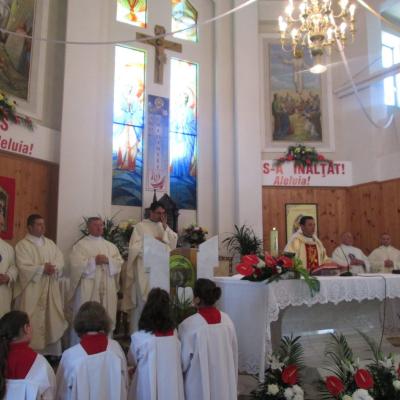 12 mai: Moineşti: Hramul Parohiei "Înălţarea Domnului"