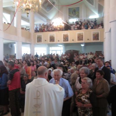 12 mai: Moineşti: Hramul Parohiei "Înălţarea Domnului"