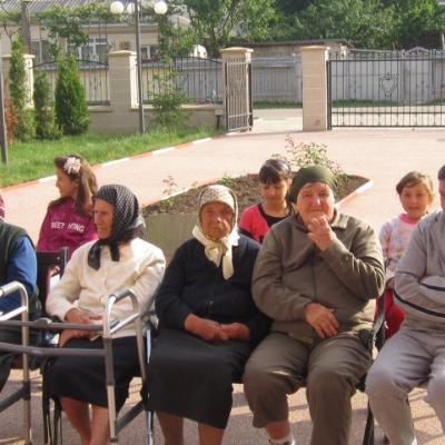 13 mai: Gherăeşti: Ziua bolnavului