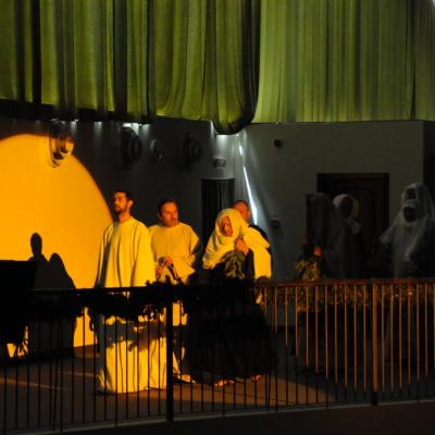 19 mai: Bacău: Piesa de teatru "Patimile, răstignirea şi învierea Domnului"