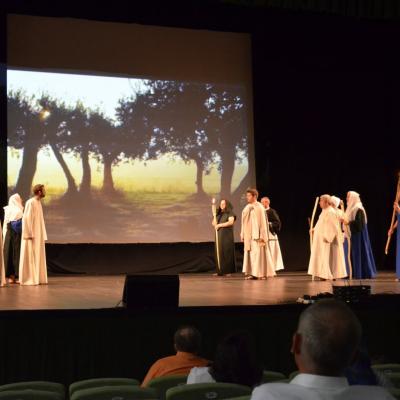 19 mai: Bacău: Piesa de teatru "Patimile, răstignirea şi învierea Domnului"