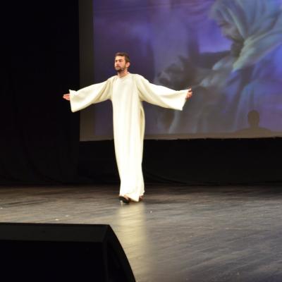 19 mai: Bacău: Piesa de teatru "Patimile, răstignirea şi învierea Domnului"