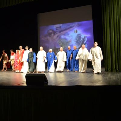 19 mai: Bacău: Piesa de teatru "Patimile, răstignirea şi învierea Domnului"