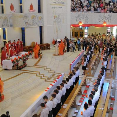 19 mai: Iaşi: Administrarea Mirului în Parohia Iaşi "Adormirea Maicii Domnului"