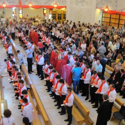 19 mai: Iaşi: Administrarea Mirului în Parohia Iaşi "Adormirea Maicii Domnului"