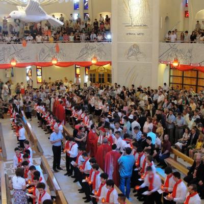 19 mai: Iaşi: Administrarea Mirului în Parohia Iaşi "Adormirea Maicii Domnului"