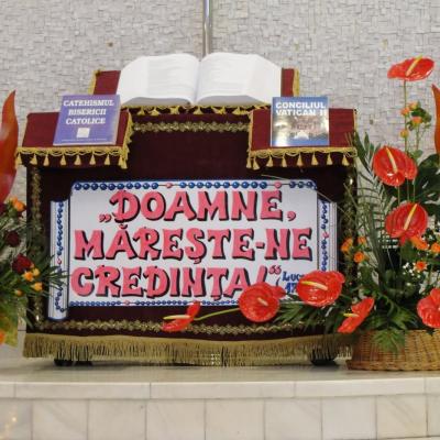 19 mai: Iaşi: Administrarea Mirului în Parohia Iaşi "Adormirea Maicii Domnului"