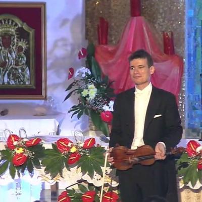 22 mai: Iaşi: Concert în catedrala nouă în cadrul Turneului Naţional Stradivarius