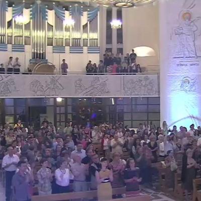 22 mai: Iaşi: Concert în catedrala nouă în cadrul Turneului Naţional Stradivarius