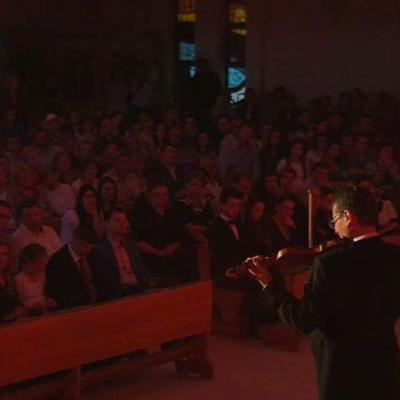 22 mai: Iaşi: Concert în catedrala nouă în cadrul Turneului Naţional Stradivarius