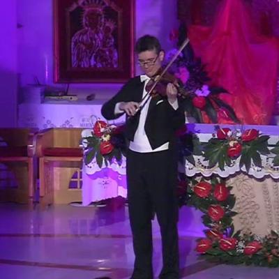 22 mai: Iaşi: Concert în catedrala nouă în cadrul Turneului Naţional Stradivarius