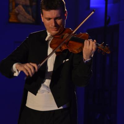 23 mai: Bacău: Concert Stradivarius în biserica "Sfinţii Petru şi Paul"