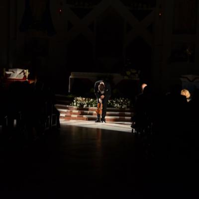 23 mai: Bacău: Concert Stradivarius în biserica "Sfinţii Petru şi Paul"