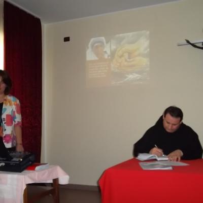25 mai: Traian (NT): Simpozionul naţional "La şcoala credinţei: familia înrădăcinată în credinţă"