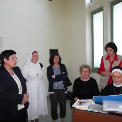 25 mai: Traian (NT): Simpozionul naţional "La şcoala credinţei: familia înrădăcinată în credinţă"