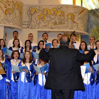 26 mai: Iaşi: Concert coral dedicat Fecioarei Maria: Tota Pulchra es, Maria!