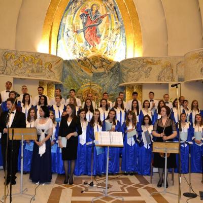 26 mai: Iaşi: Concert coral dedicat Fecioarei Maria: Tota Pulchra es, Maria!