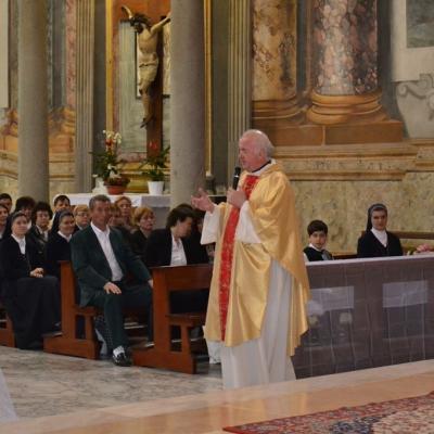 26 mai: Roma: Prima sfântă Împărtăşanie la copiii români
