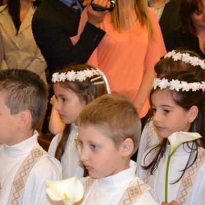 26 mai: Roma: Prima sfântă Împărtăşanie la copiii români
