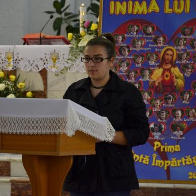 26 mai: Tămăşeni: Prima Sfântă Împărtăşanie şi procesiune