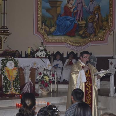 26 mai: Huşi Corni: Prima Sfântă Împărtăşanie