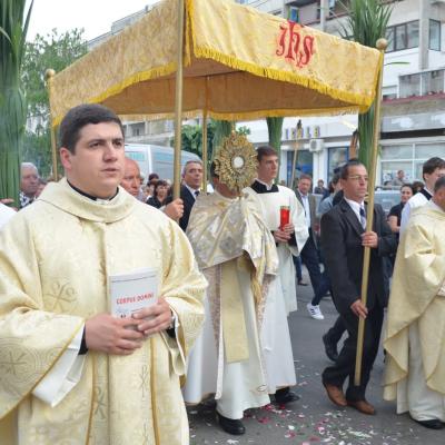 30 mai: Bacău: Procesiune solemnă de Joia Verde