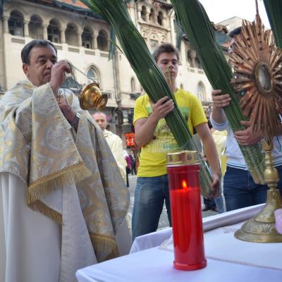30 mai: Bacău: Procesiune solemnă de Joia Verde