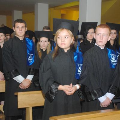 30 mai: Oneşti: Curs festiv la Liceul Teologic "Fericitul Ieremia"