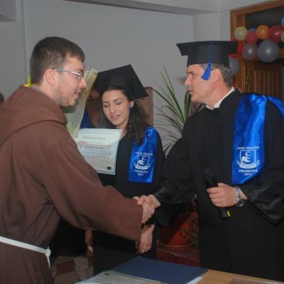 30 mai: Oneşti: Curs festiv la Liceul Teologic "Fericitul Ieremia"
